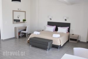 Memories Beach Hotel_best deals_Hotel_Cyclades Islands_Sandorini_Megalochori