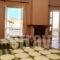 Mavrikakis Studios_best deals_Hotel_Cyclades Islands_Syros_Syros Chora