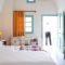 Nikolas_accommodation_in_Hotel_Cyclades Islands_Sandorini_karterados
