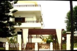 Chris Studios & Apartments in Kithira Chora, Kithira, Piraeus Islands - Trizonia