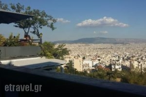 Apolis_food_in_Restaurant___Petroupoli