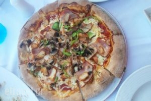 Festino_food_in_Restaurant___Lefkada