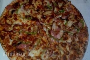 Simon's Pizzeria & Restaurant_food_in_Restaurant___Kalives