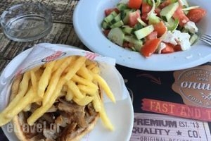 Apla Spitiko_food_in_Restaurant___Iraklio