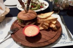 Medusa_food_in_Restaurant___Kamares