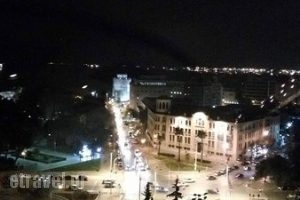 Skyline_food_in_Restaurant___Thessaloniki