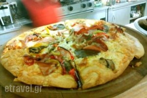 Zithos_food_in_Restaurant___Thiva