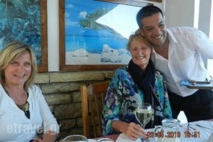 Caryatides_food_in_Restaurant___