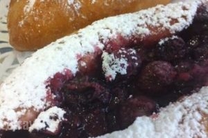 Kokkinoskoufitsa_food_in_Restaurant___