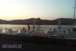 All around Vinylio_food_in_Caf? and Bar___Vourkari