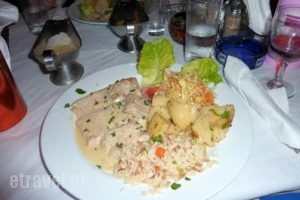 Lyhnari_food_in_Restaurant___Skiathos