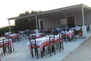 Lagadakia Traditional Tavern_food_in_Restaurant___Paliki