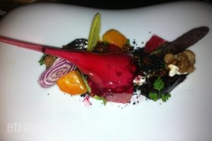 Hytra_food_in_Restaurant___Athina