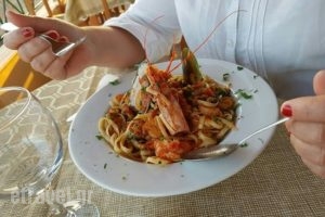 Enastron_food_in_Restaurant___Moussata