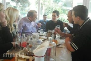 Emagie_food_in_Restaurant___Alimos