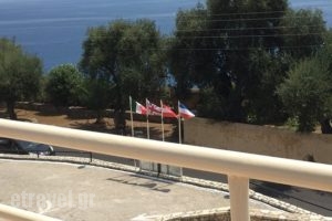 Stefanos Place_food_in_Restaurant___Pirgi