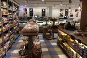 Kostarelos_food_in_Restaurant___