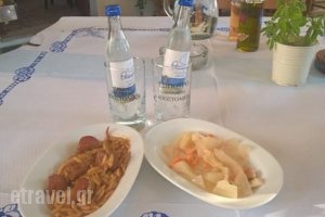 Manolis Tavern_food_in_Restaurant___