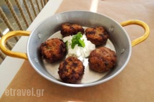 Cafe-Meze Misso Misso_food_in_Restaurant___Platis Gialos