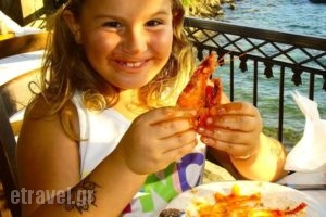 Petros_food_in_Restaurant___Neos Marmaras