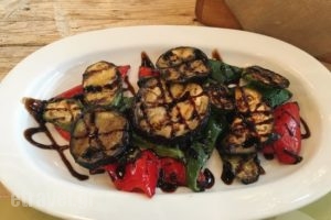 Atitamos_food_in_Restaurant___