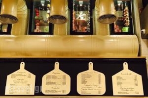 Street Souvlaki_food_in_Restaurant___Pireas