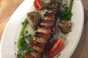 Pezodromos_food_in_Restaurant___Lavrio