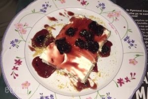 Kouzoumama_food_in_Restaurant___Kissamos