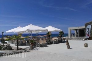 Mikro Nisi_food_in_Restaurant___Lefkimmi