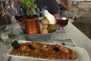 Skipper_food_in_Restaurant___Limenas Chersonisou