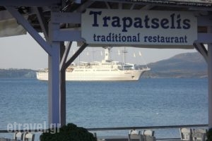 Trapatselis_food_in_Restaurant___Adamas