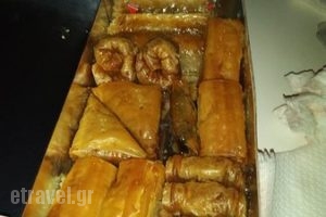 Gloria_food_in_Restaurant___Iraklio