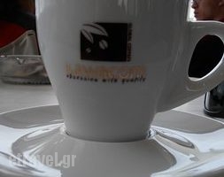 Mezzo Cafe_food_in_Caf? and Bar___O?a