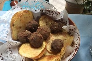 Kioftes_food_in_Restaurant___